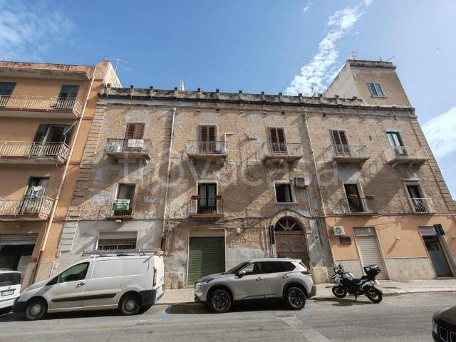 Vendesi quadrilocale a Trapani via Giuseppe Osorio, 45