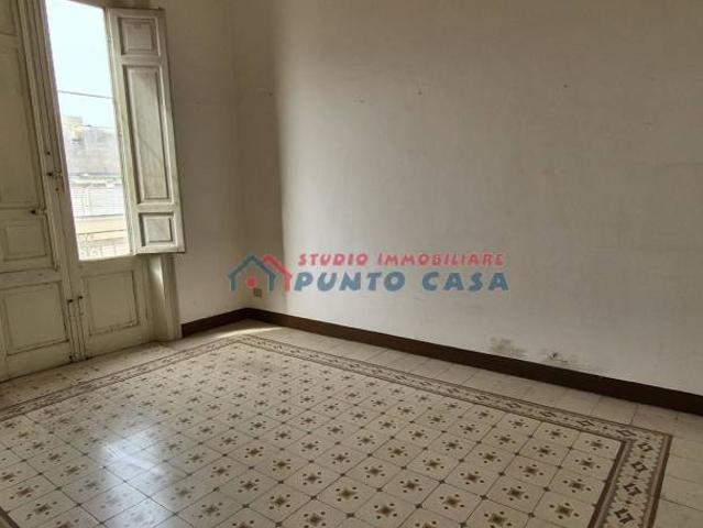 Vendesi quadrilocale a Trapani via 20 Settembre