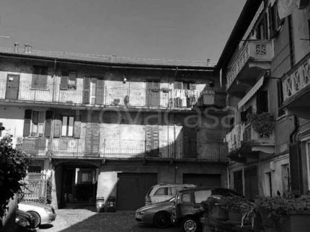 Vendesi quadrilocale a Varese via Filippo del Ponte, Giubiano San Carlo
