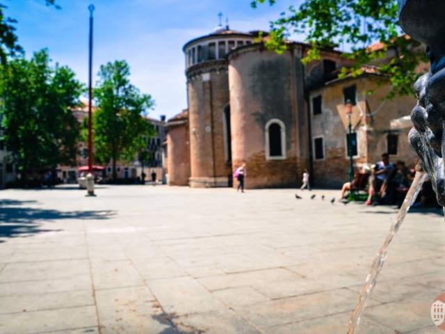 Vendesi quadrilocale a Venezia, Santa Croce
