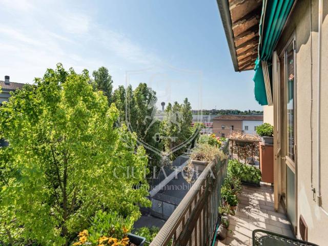 Vendesi quadrilocale a Venezia via Molise, 4, Mestre