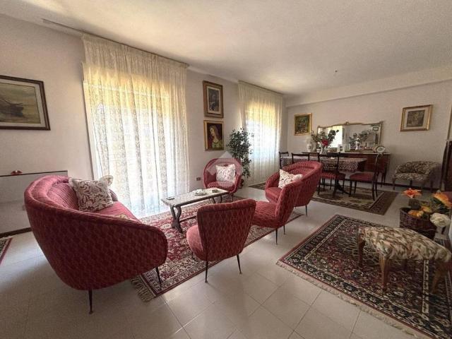 Vendesi quadrilocale ad Agrigento via Antonio Saetta, 4