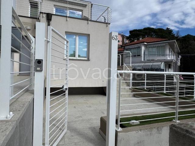 Vendesi quadrilocale ad Albissola Marina via Belvedere