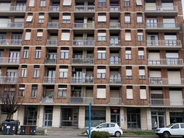 Vendesi quadrilocale ad Alessandria corso IV novembre, 27, Pista