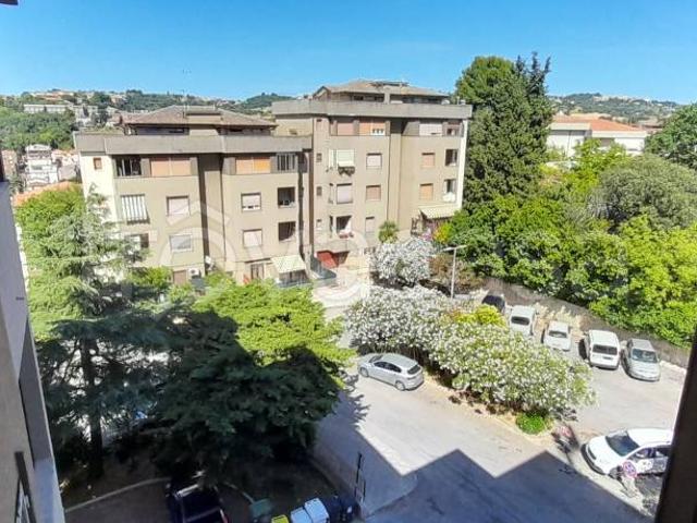 Vendesi quadrilocale ad Ancona, Le Grazie