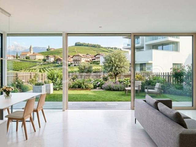 Vendesi quadrilocale ad Appiano sulla strada del vino