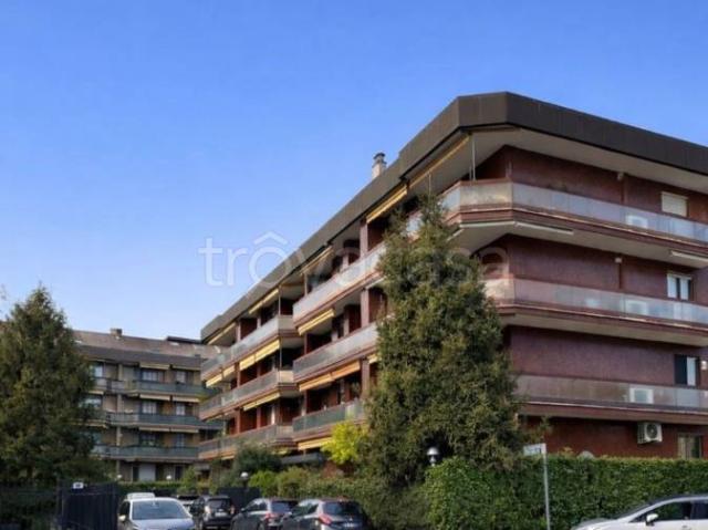 Vendesi quadrilocale ad Arese via Campo Gallo, 70