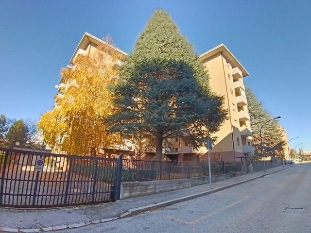 Vendesi quadrilocale ad Avezzano via la malfa 22