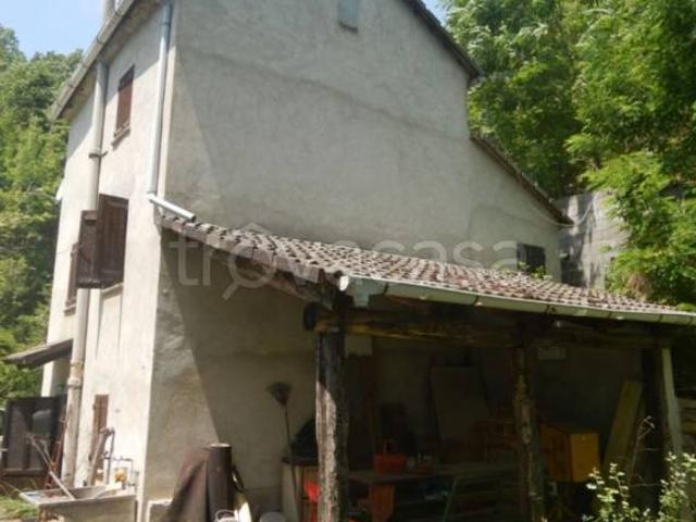 Vendesi rustico a Torre Bormida