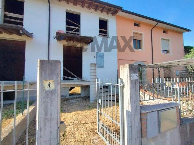 Vendesi rustico a Cadimarco, Fiesse