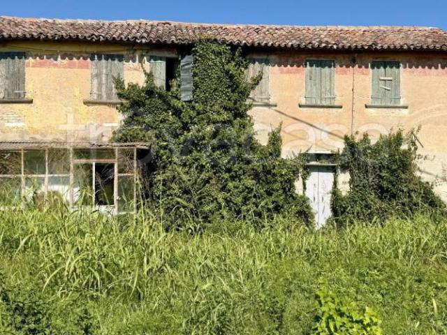 Vendesi rustico a Civè, Correzzola