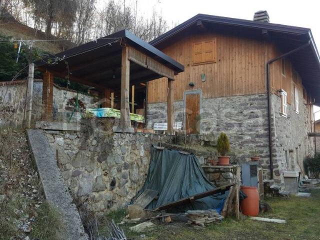 Vendesi rustico a Lozio