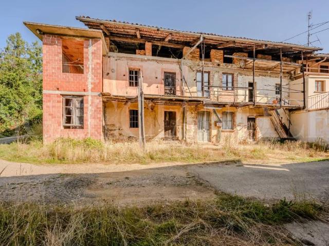Vendesi rustico a Magnano
