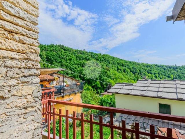 Vendesi rustico a Negrar di Valpolicella via vagiol, 19, Fane
