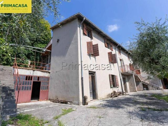 Vendesi rustico a Negrar di Valpolicella
