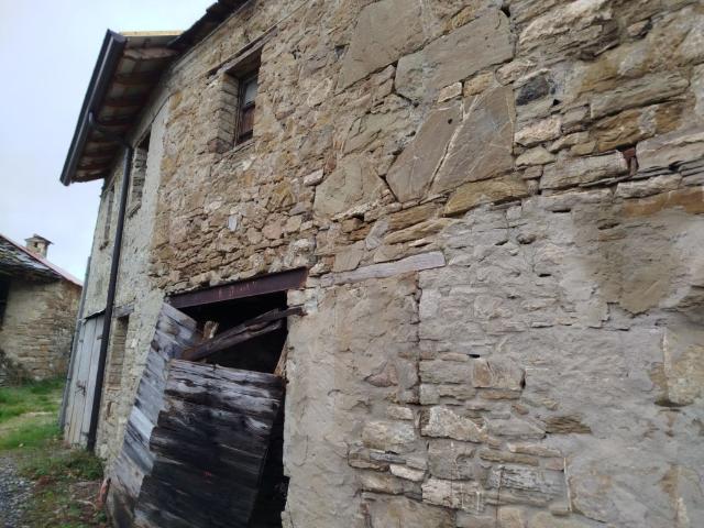 Vendesi rustico/casale/corte a Bobbio