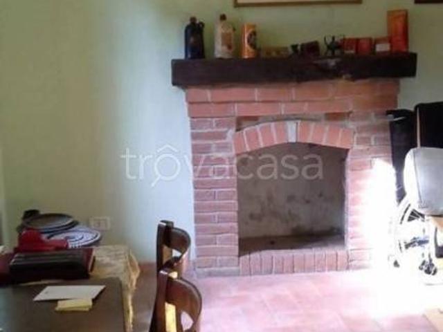 Vendesi rustico/casale/corte a Cassine