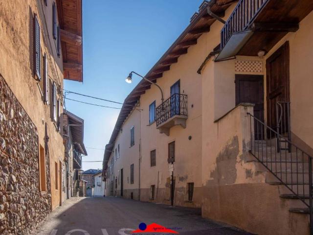 Vendesi rustico/casale/corte a Dronero via 24 Maggio, 41