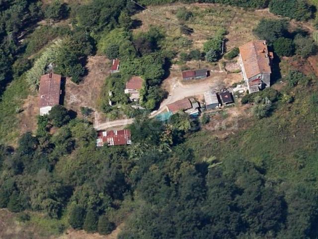 Vendesi rustico/casale/corte a Lucca via dei Malfatti, 20, Sant'Alessio Carignano
