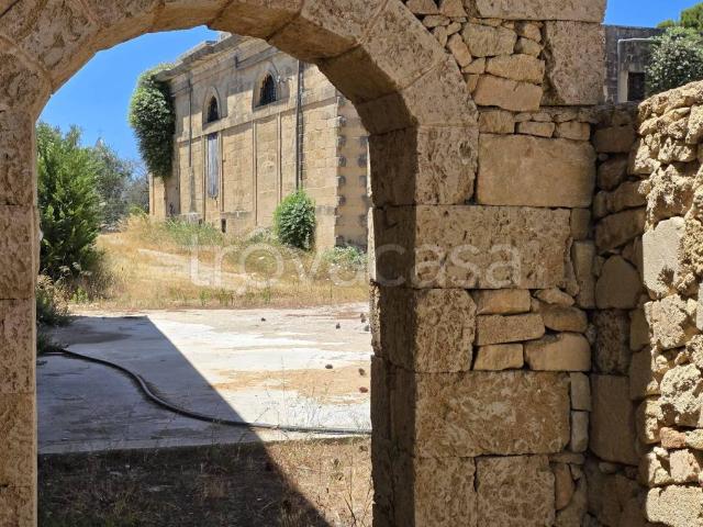 Vendesi rustico/casale/corte a Sannicola via Vanini