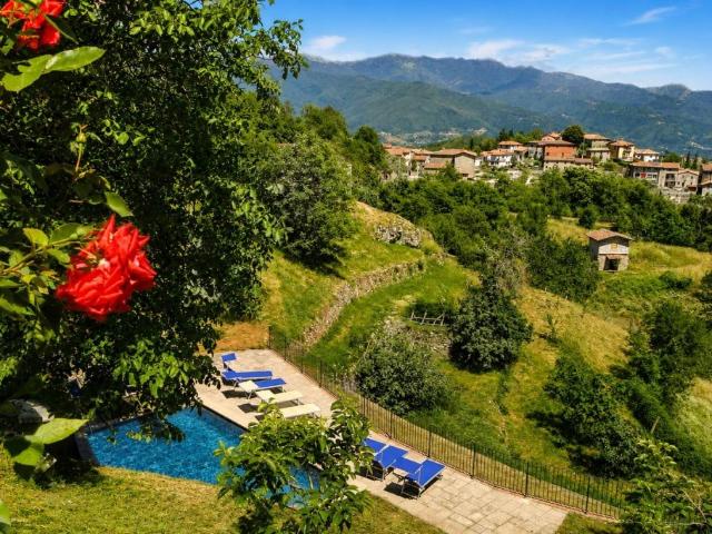 Vendesi rustico/casale/corte a Sassi, Molazzana