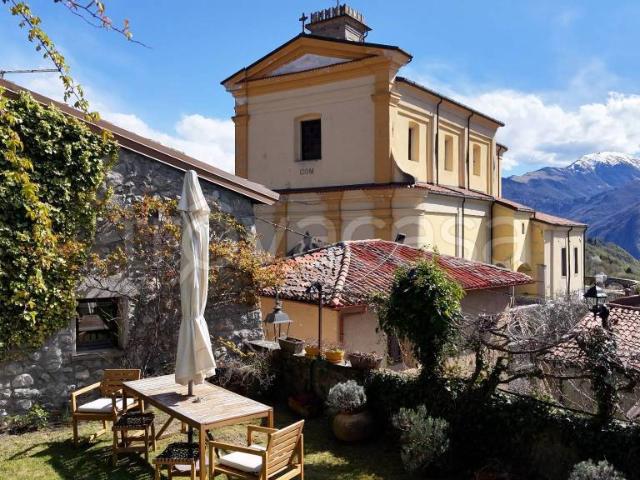 Vendesi rustico/casale/corte a Solto Collina, Esmate