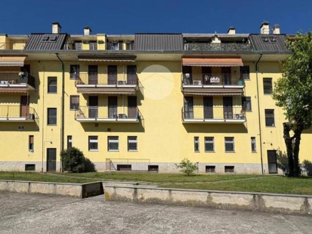 Vendesi rustico/casale/corte a Vermezzo con Zelo via a. Manzoni, 4