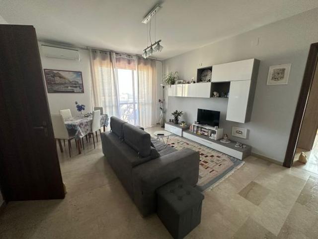 VENDESI – REGGIO CALABRIA – VIA MODENA ZONA EX BAR GOLOSIA