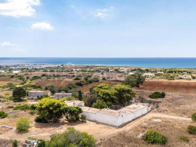 Vendesi residenziale a Salve via Litoranea