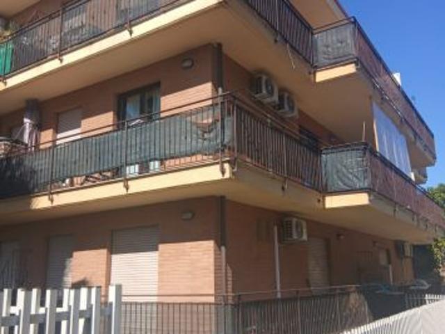 VENDESI ROMA MASSIMINA 2 MANSARDE