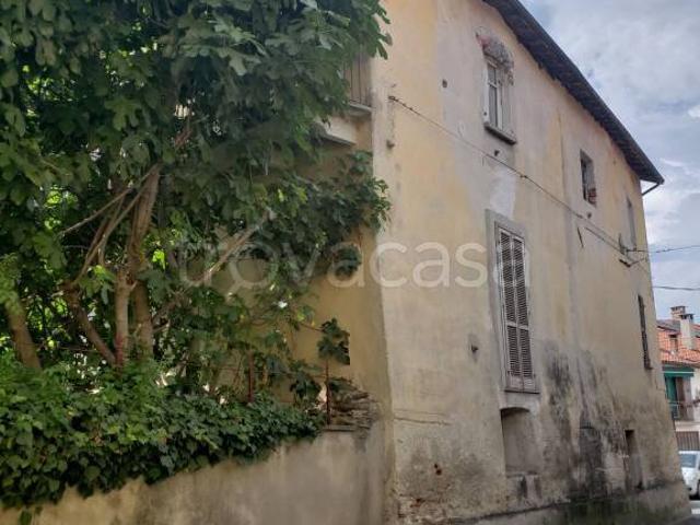Vendesi stabile a Chiusa di Pesio