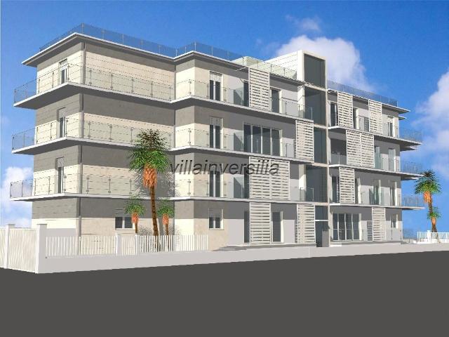 Vendesi stabile/palazzo a Camaiore