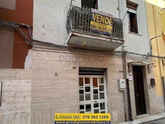 Vendesi stabile/palazzo a Barletta, Borgovilla Barberini