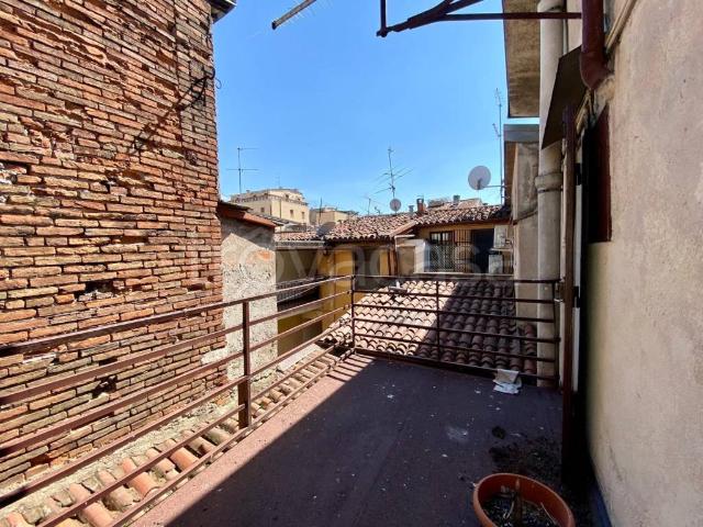Vendesi stabile/palazzo a Brescia via delle Grazie, Loggia Garibaldi