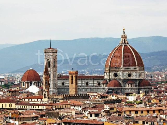 Vendesi stabile/palazzo a Firenze piazza Pier Vettori, Soffiano