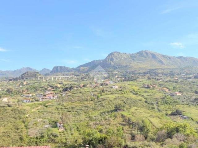 Vendesi stabile/palazzo a Monreale via Provinciale, 150, Pioppo