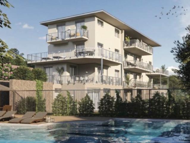 Vendesi stabile/palazzo a Sanremo via enrico gavagnin