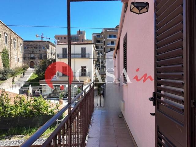 Vendesi stabile/palazzo a Sant'Agata di Militello vicolo Costa di Pozzo, 2