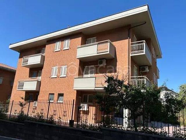 Vendesi stabile/palazzo a Perugia, Olmo
