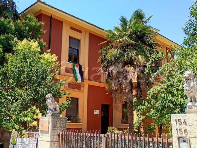 Vendesi stabile/palazzo a Pescara via del Santuario, 00, Stazione Centrale Corso Vittorio