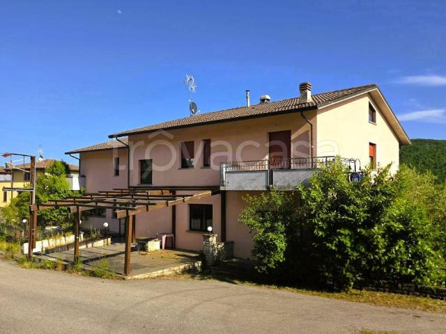 Vendesi stabile/palazzo a Pieve Santo Stefano via Cartiera, 8