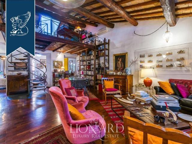 Vendesi stabile/palazzo a Roma, Spagna