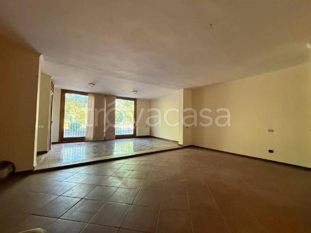 Vendesi stabile/palazzo a Terni, Villa Palma Piedimonte