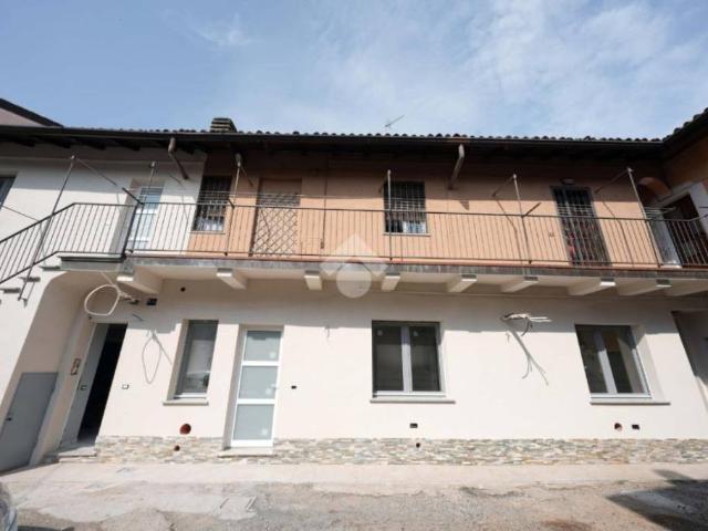 Vendesi trilocale a Macherio via Roma, 31