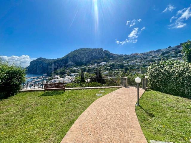 Vendesi trilocale a Marina Grande, Capri