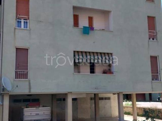 Vendesi trilocale a Matera via Indira Gandhi