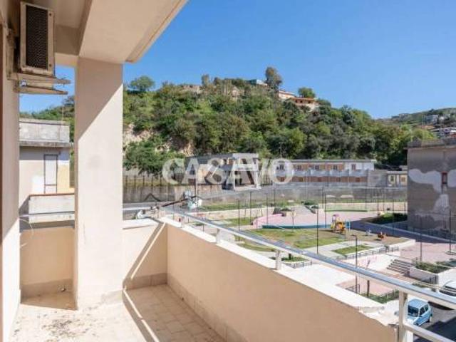 Vendesi trilocale a Messina via Timeo 6, Camaro Inferiore