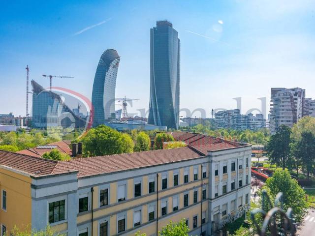 Vendesi trilocale a Milano via Francesco Albani, 7, Monte Rosa Lotto