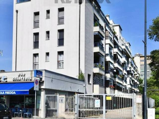 Vendesi trilocale a Milano via fratelli zoia, 95, Quarto Cagnino