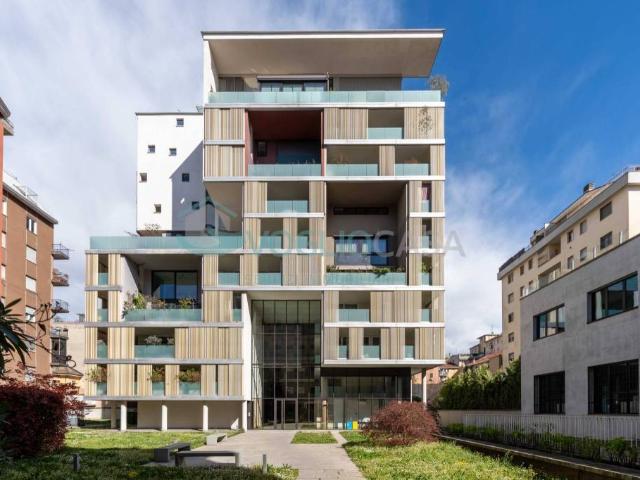 Vendesi trilocale a Milano via Lomellina, 12, Argonne Corsica